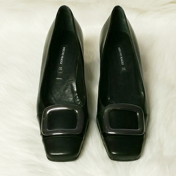 COPY - Bruno Magli Black Silver Buckle Pumps SZ 7B - Picture 2 of 5